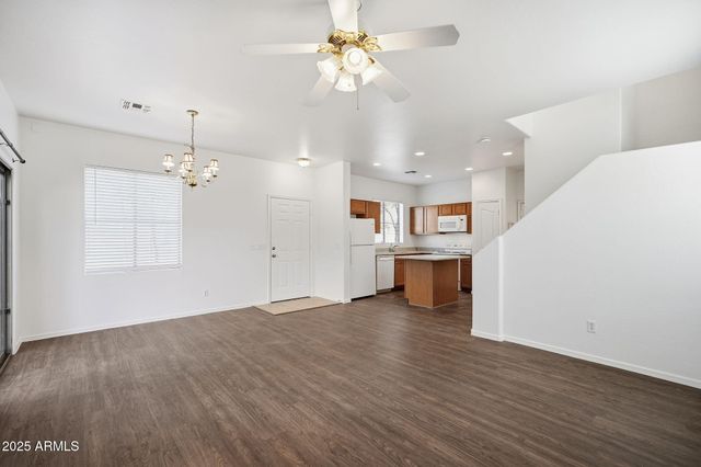 3040 W LOS GATOS Drive, Phoenix, AZ 85027