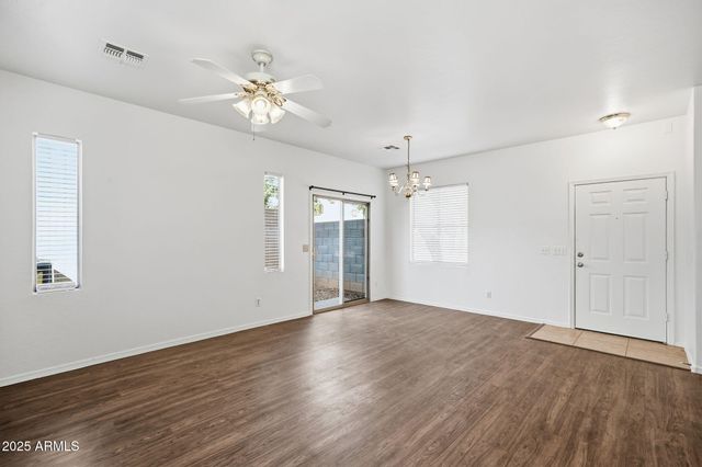 3040 W LOS GATOS Drive, Phoenix, AZ 85027