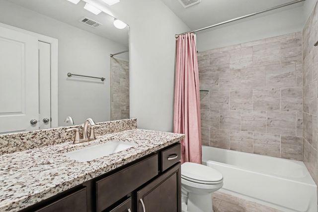 477 FALLEN TIMBERS LN, Collierville, TN 38017