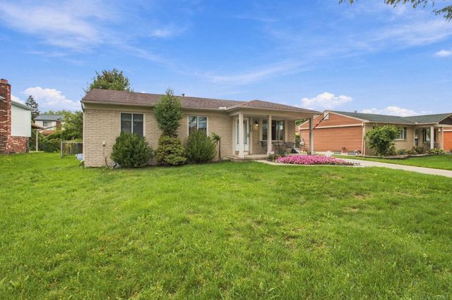35537 Connecticut Drive, Sterling Heights, MI 48310