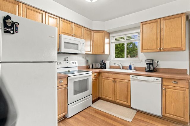 35537 Connecticut Drive, Sterling Heights, MI 48310