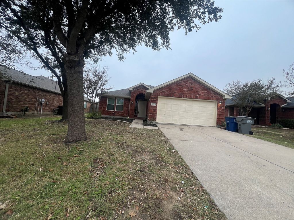 1023 Halifax Lane, Forney, TX 75126