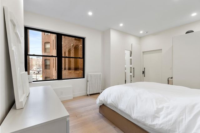 382 Commonwealth Ave Apt 24, Boston, MA 02215