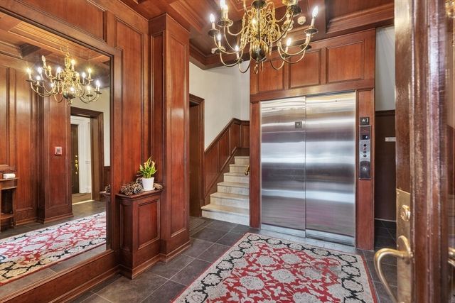 382 Commonwealth Ave Apt 24, Boston, MA 02215