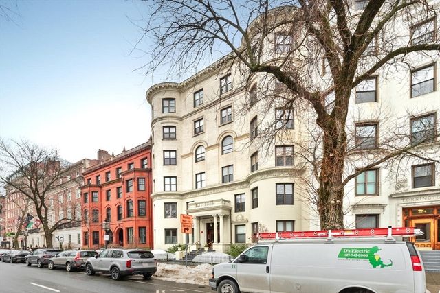 382 Commonwealth Ave Apt 24, Boston, MA 02215