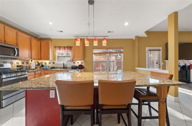 250 WINDSOR Way, Fairburn, GA 30213
