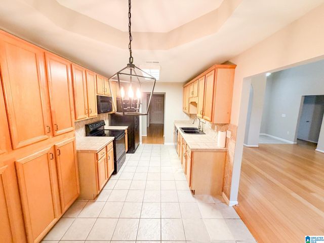 137 HERMITAGE LANE, Calera, AL 35040