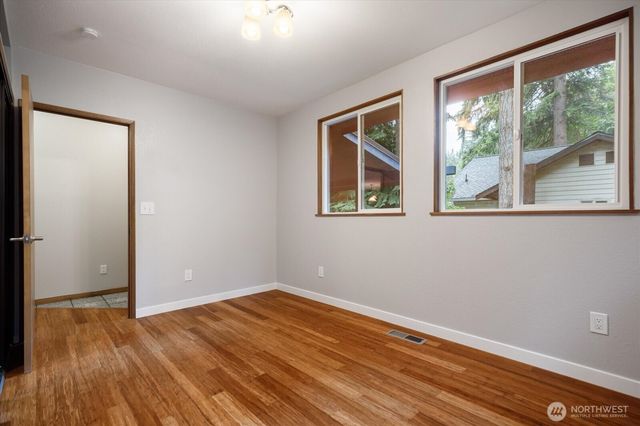1099 Worthy Place, Greenbank, WA 98253
