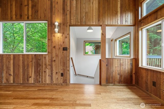1099 Worthy Place, Greenbank, WA 98253