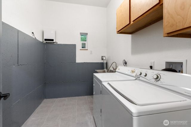 1099 Worthy Place, Greenbank, WA 98253
