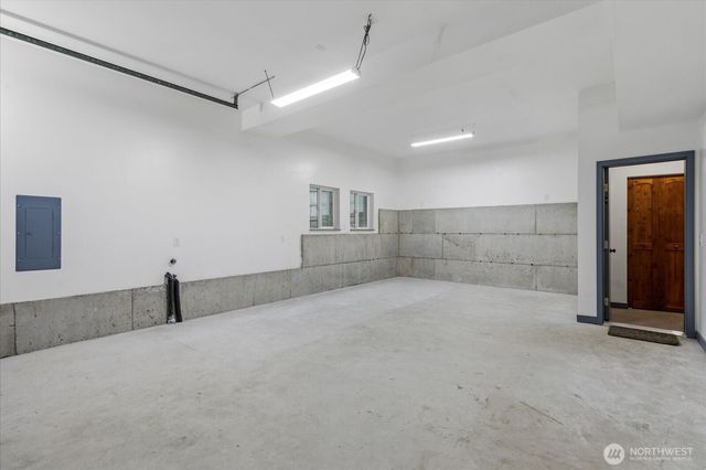 1099 Worthy Place, Greenbank, WA 98253