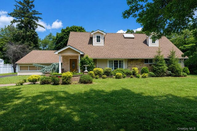 73 Parkway Drive, Roslyn Heights, NY 11577