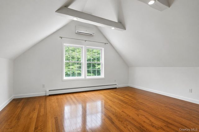 73 Parkway Drive, Roslyn Heights, NY 11577