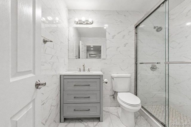 73 Parkway Drive, Roslyn Heights, NY 11577