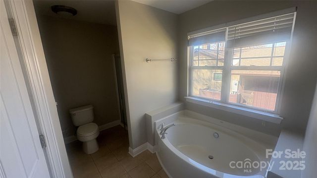 1134 Riverside Drive, Charlotte, NC 28214