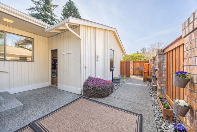 156 C Hilltop Drive, Sequim, WA 98382