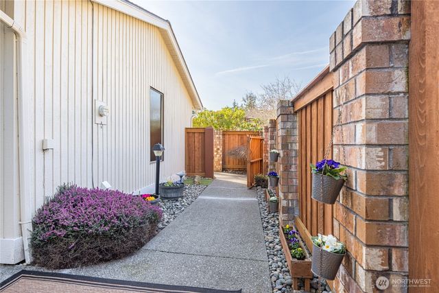 156 C Hilltop Drive, Sequim, WA 98382