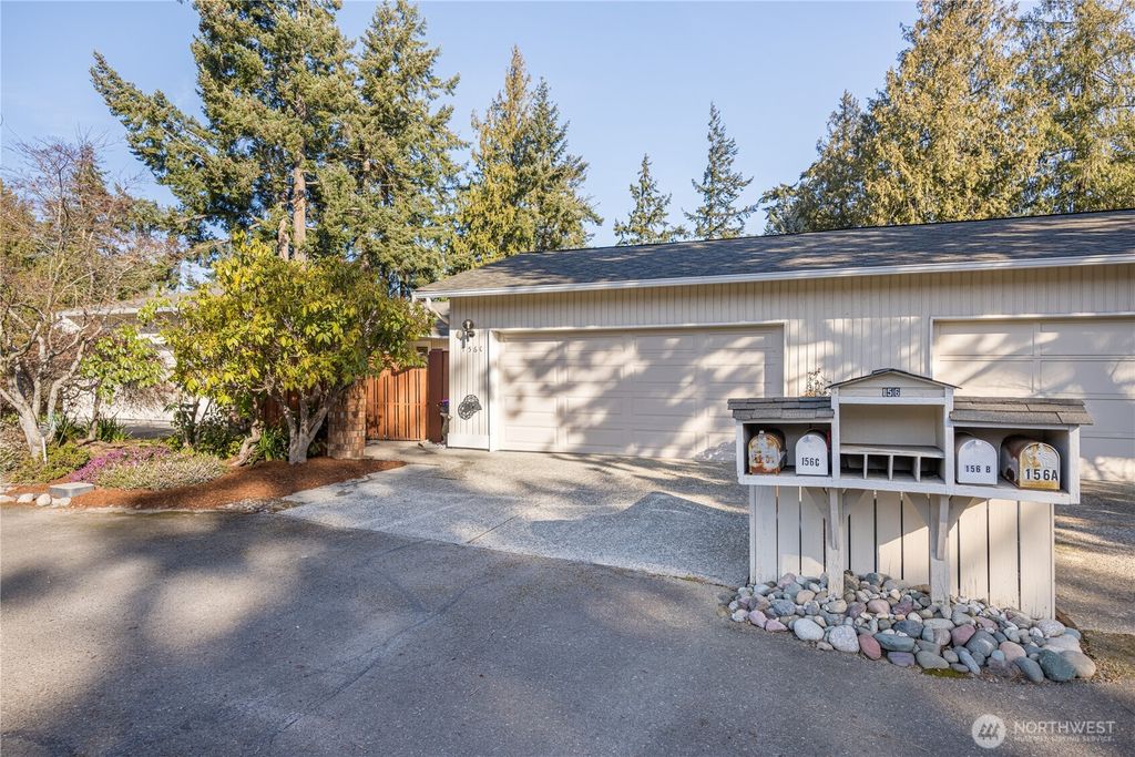 156 C Hilltop Drive, Sequim, WA 98382
