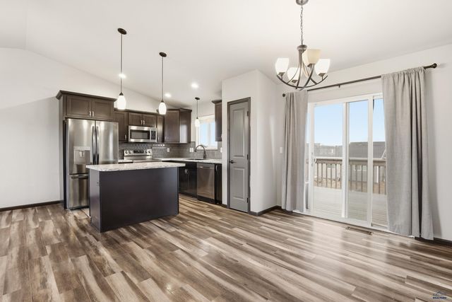 624 BOSWELL BLVD, Box Elder, SD 57719