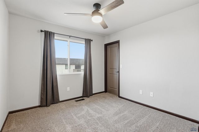 624 BOSWELL BLVD, Box Elder, SD 57719