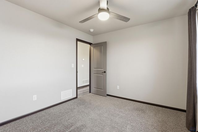 624 BOSWELL BLVD, Box Elder, SD 57719