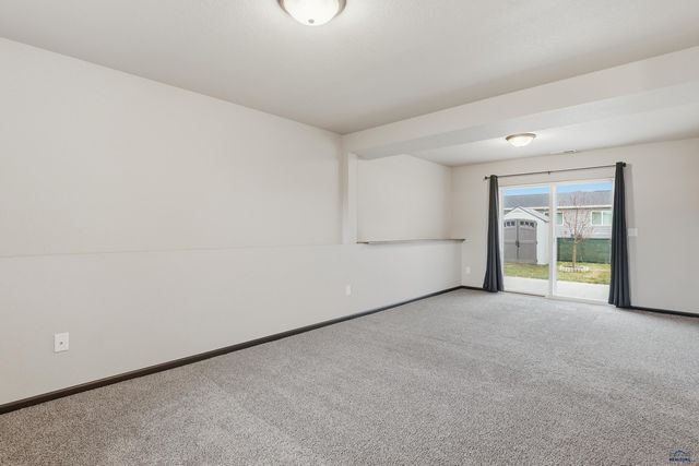 624 BOSWELL BLVD, Box Elder, SD 57719