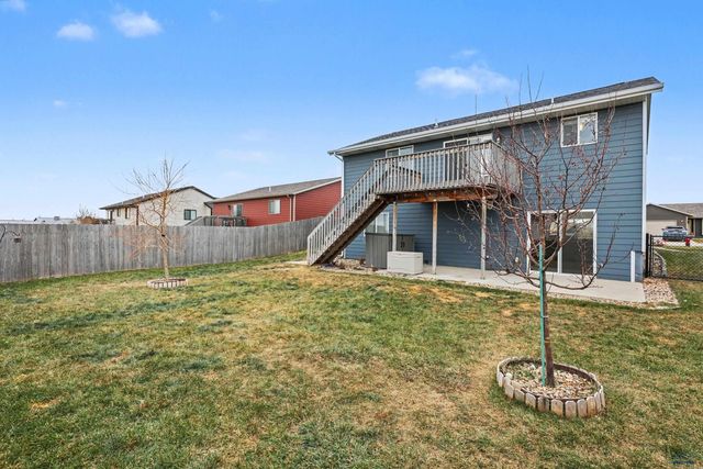 624 BOSWELL BLVD, Box Elder, SD 57719