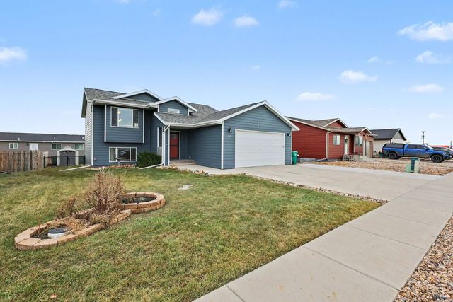 624 BOSWELL BLVD, Box Elder, SD 57719