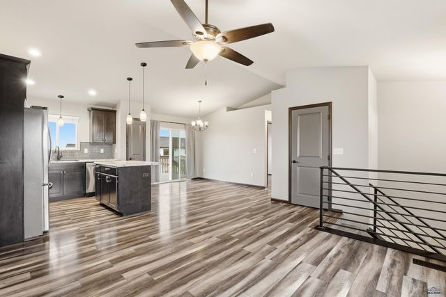 624 BOSWELL BLVD, Box Elder, SD 57719