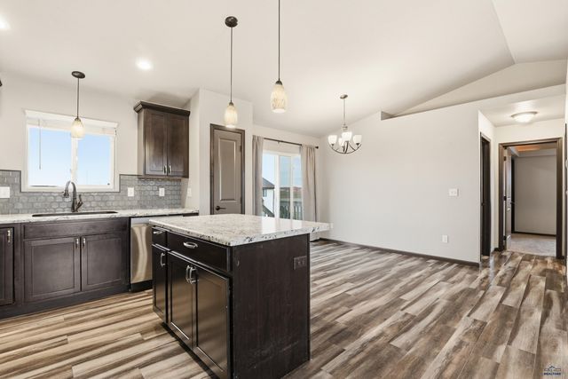 624 BOSWELL BLVD, Box Elder, SD 57719