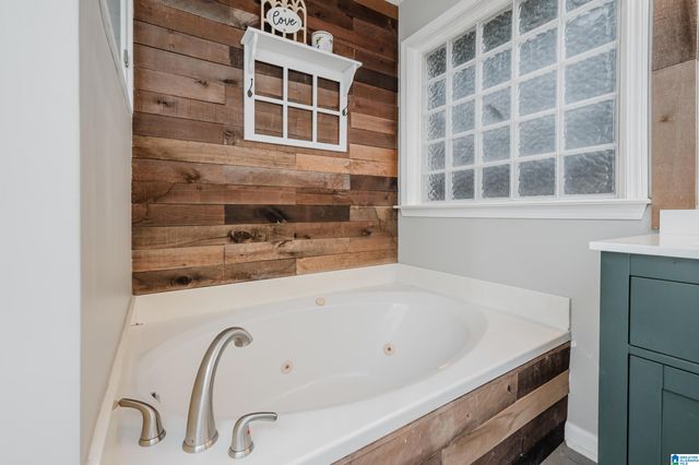 122 ROY COURT, Helena, AL 35080