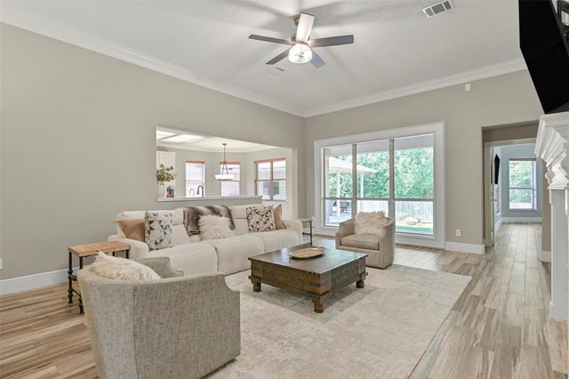 503 Shadywood Drive, Friendswood, TX 77546