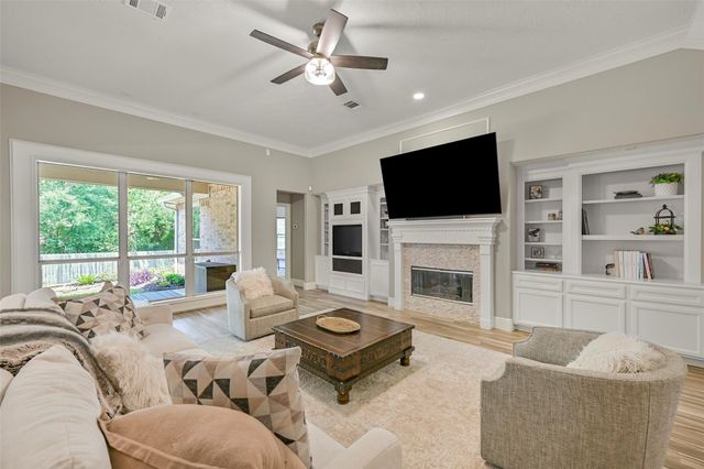 503 Shadywood Drive, Friendswood, TX 77546