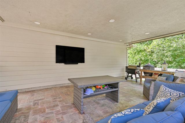 503 Shadywood Drive, Friendswood, TX 77546