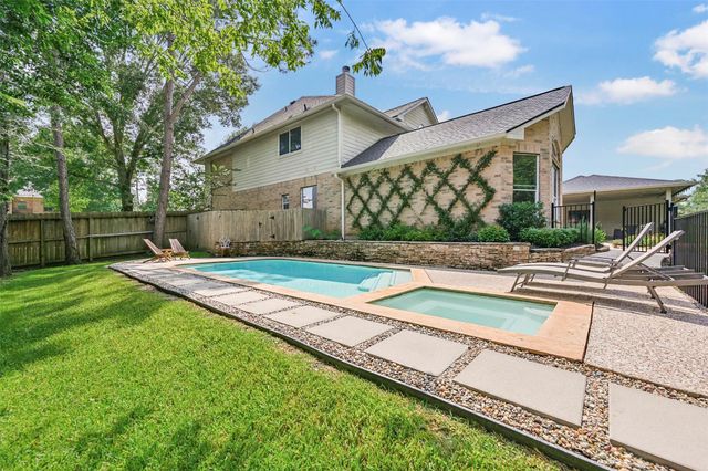 503 Shadywood Drive, Friendswood, TX 77546