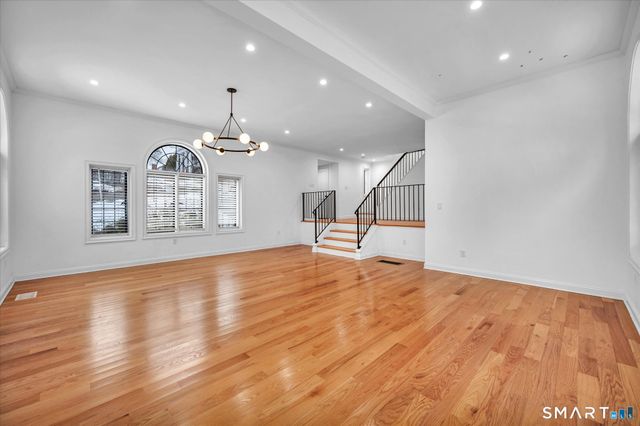 6 West Hill Drive, West Hartford, CT 06119