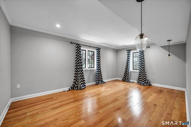 6 West Hill Drive, West Hartford, CT 06119