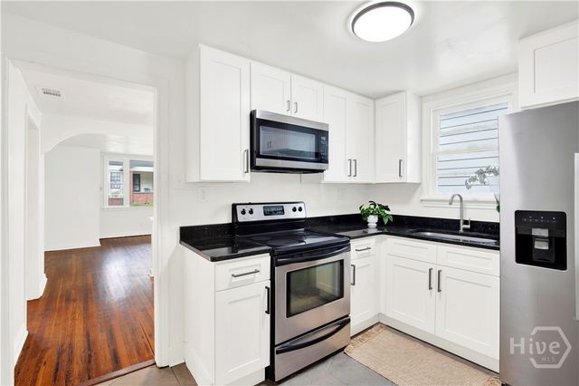 821 W 42nd Street, Savannah, GA 31415