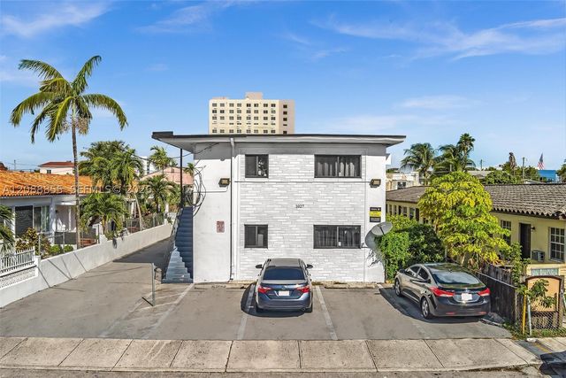 1027 SW 3rd St, Miami, FL 33130