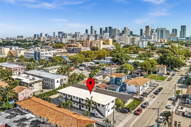1027 SW 3rd St, Miami, FL 33130