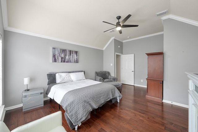 180 Park Way, Conroe, TX 77356