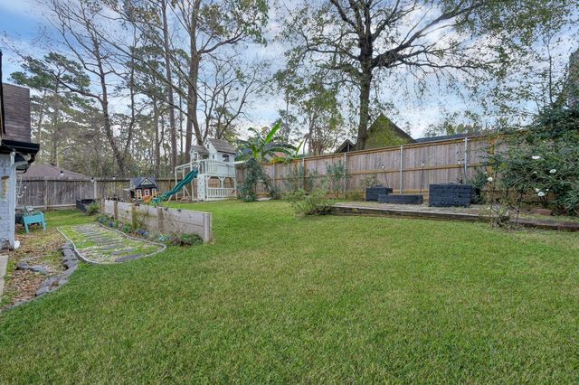 180 Park Way, Conroe, TX 77356