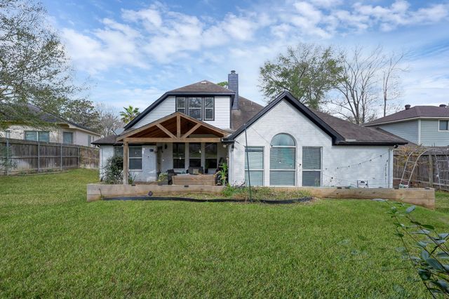 180 Park Way, Conroe, TX 77356