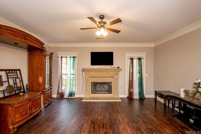 27 Courtside Pl, Little Rock, AR 72210