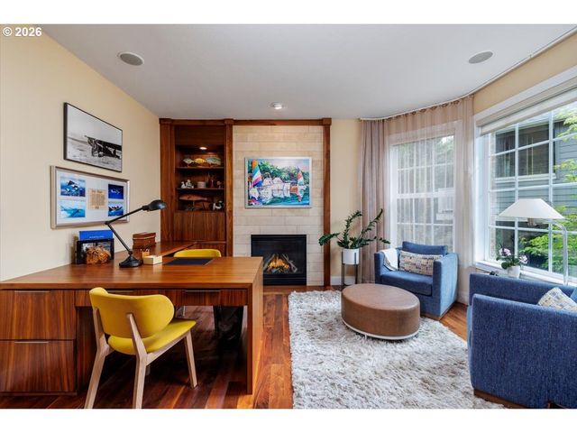 2337 TAYLOR Dr, West Linn, OR 97068