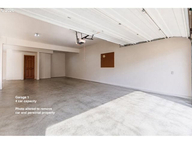 2337 TAYLOR Dr, West Linn, OR 97068