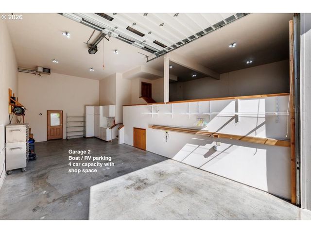 2337 TAYLOR Dr, West Linn, OR 97068