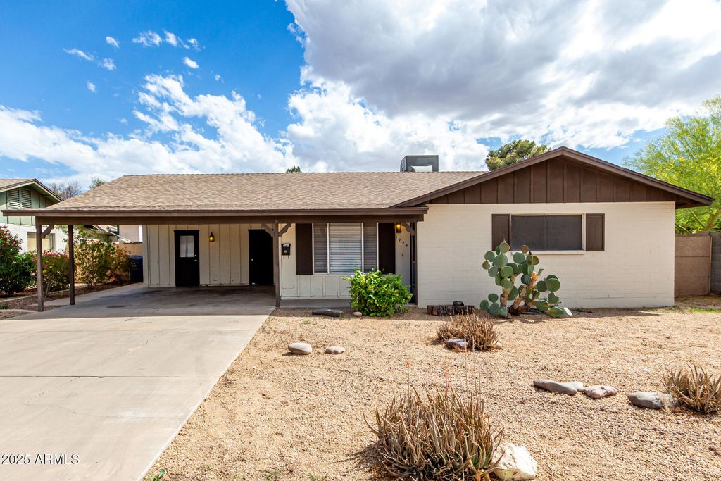 1925 E Sesame Street, Tempe, AZ 85283