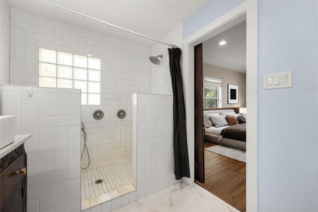 415 N Baron Street, Bellville, TX 77418