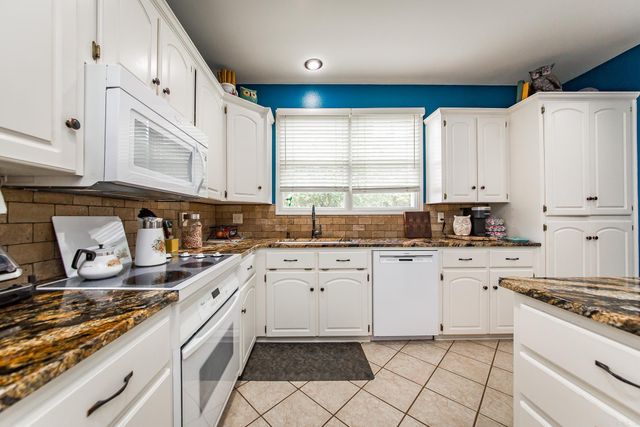 1195 Pickhorne Road, Cabot, AR 72023